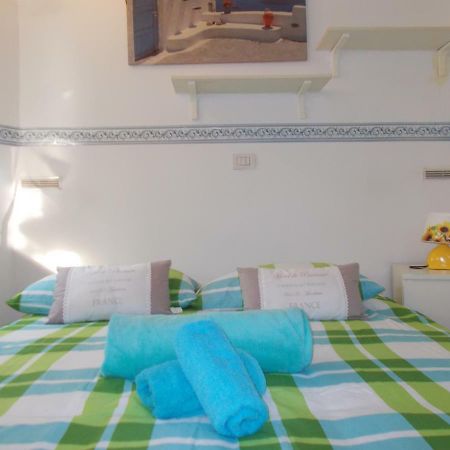 Palazzo Canavese Il Granello Di Senape B&B المظهر الخارجي الصورة
