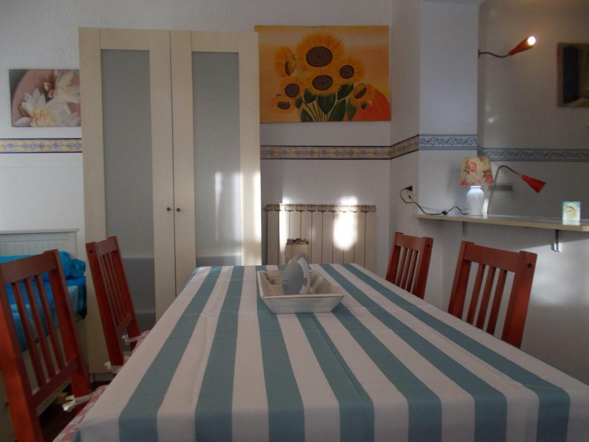 Palazzo Canavese Il Granello Di Senape B&B المظهر الخارجي الصورة